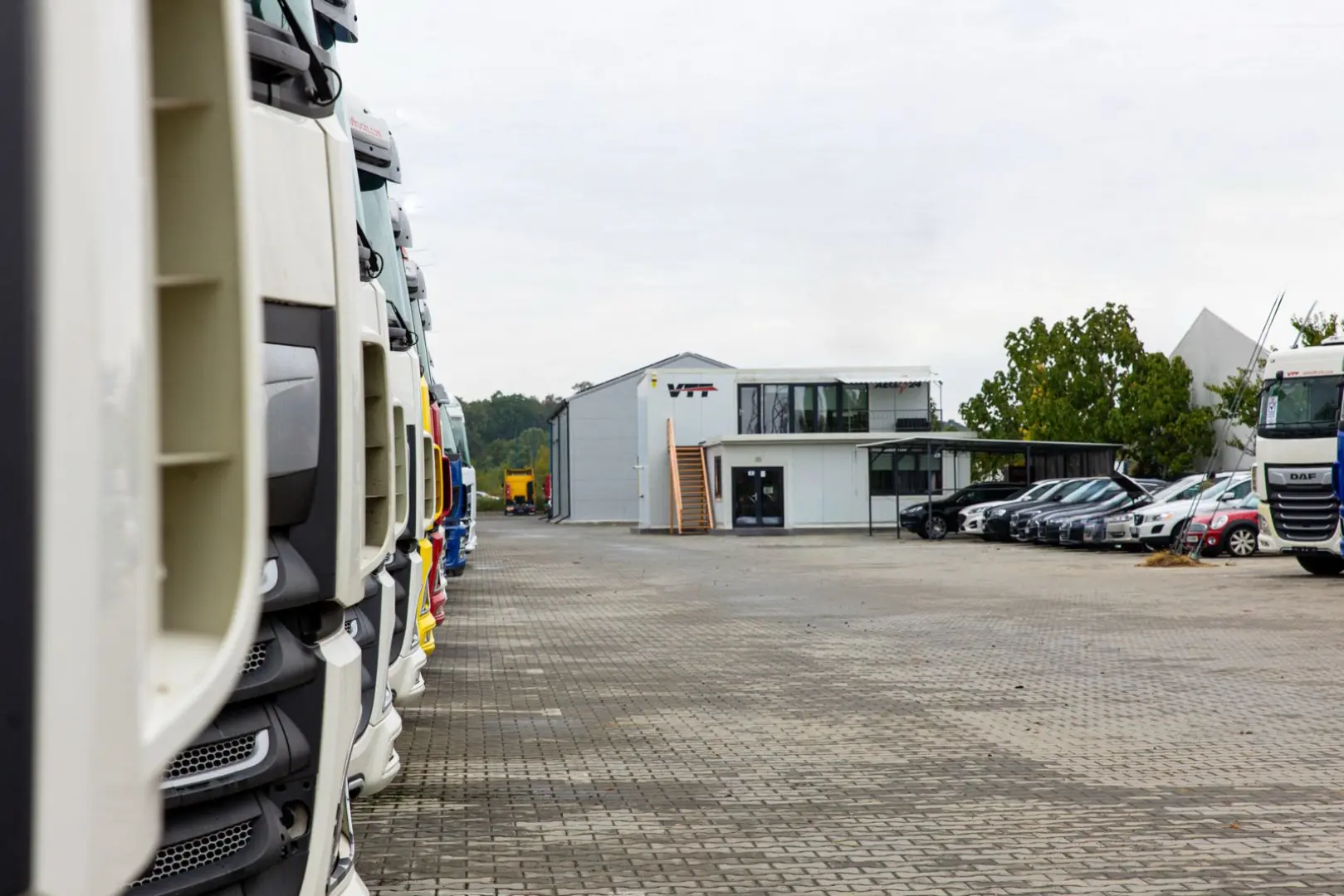 Tesla Model Y Dual Motor Long Range 4x4 514CP