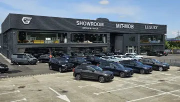 BMW M760e xDrive 571CP
