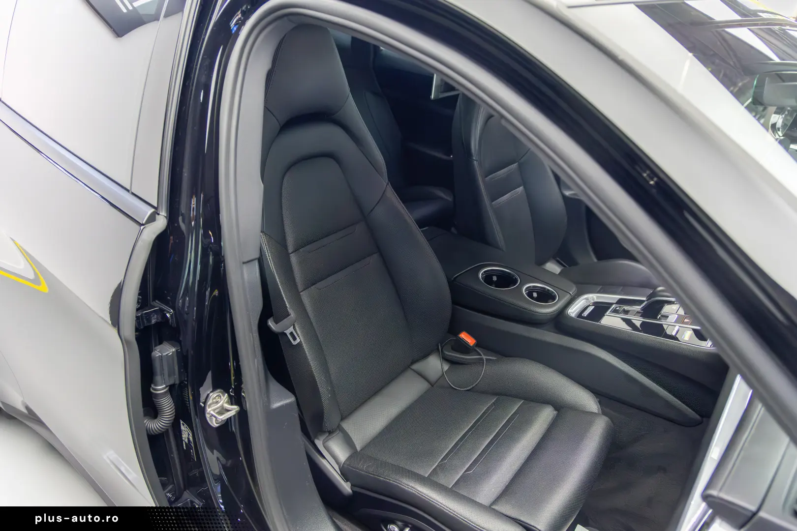 Porsche Panamera 4 E-Hybrid
