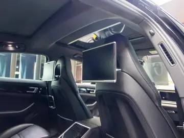 Porsche Panamera 4 E-Hybrid