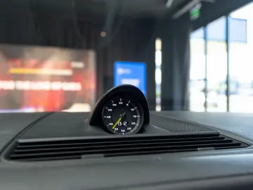 Porsche Panamera 4 E-Hybrid