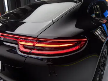 Porsche Panamera 4 E-Hybrid