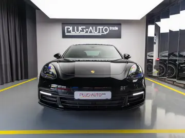 Porsche Panamera 4 E-Hybrid