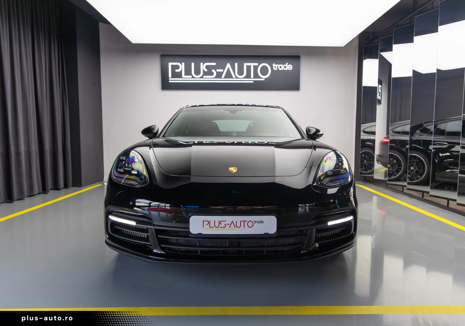 Porsche Panamera 4 E-Hybrid