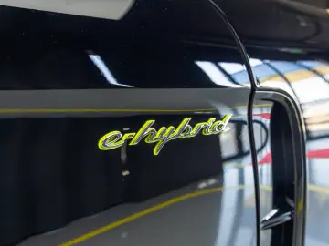 Porsche Panamera 4 E-Hybrid