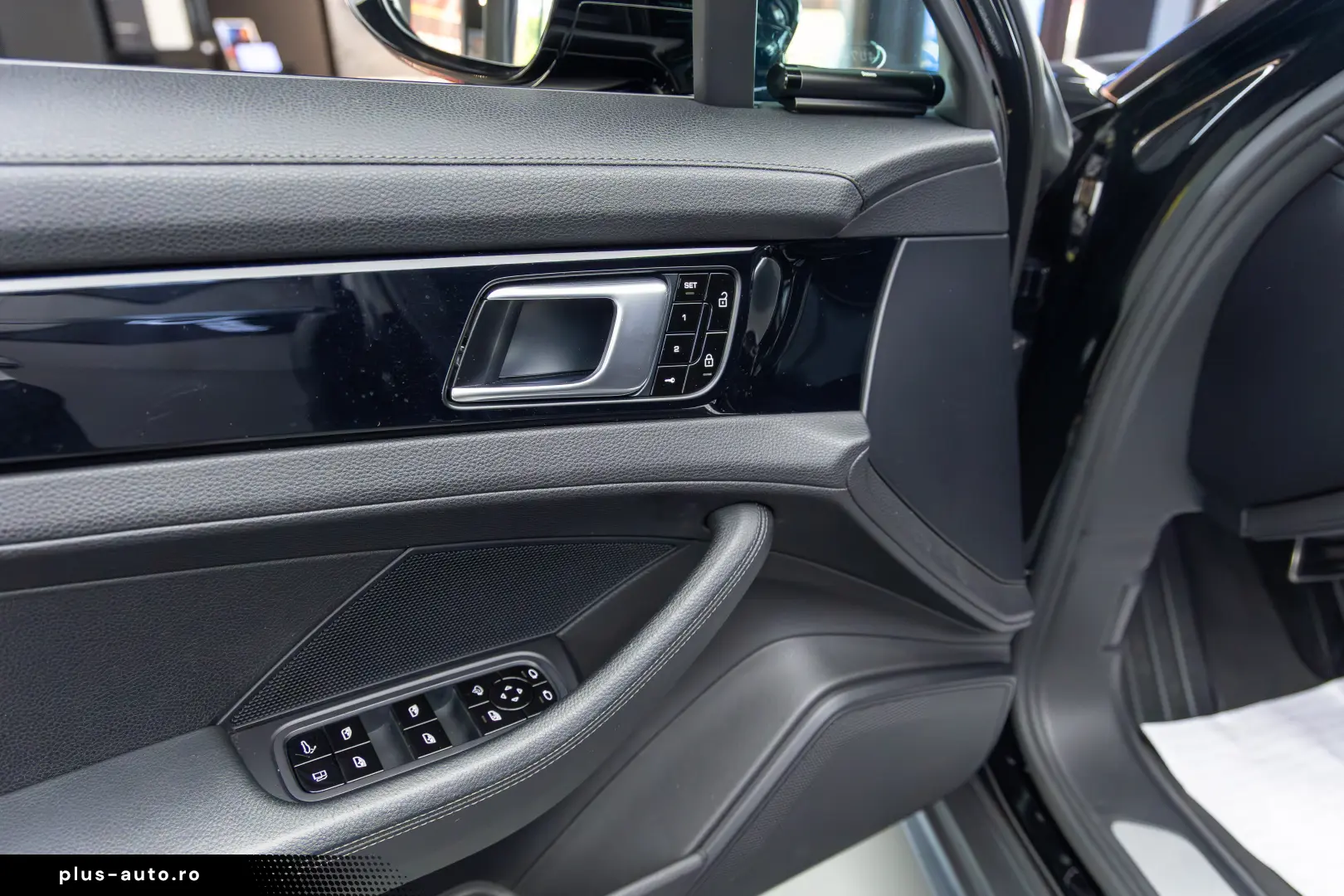 Porsche Panamera 4 E-Hybrid