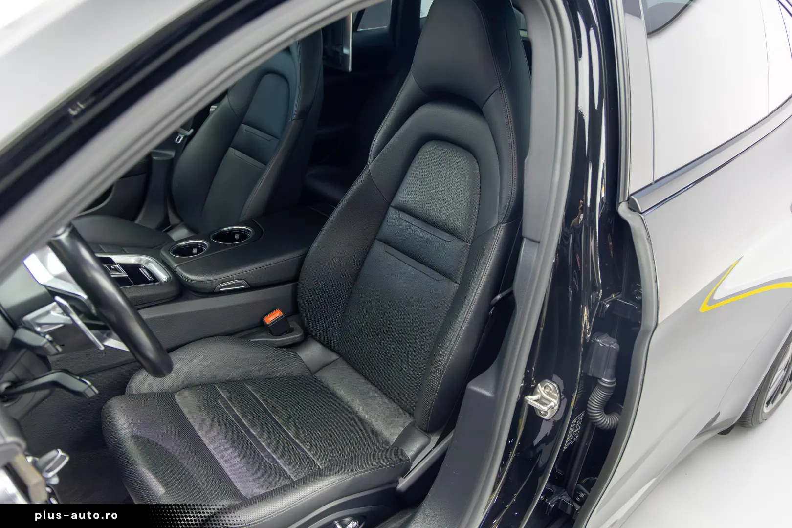 Porsche Panamera 4 E-Hybrid