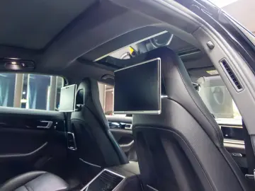 Porsche Panamera 4 E-Hybrid
