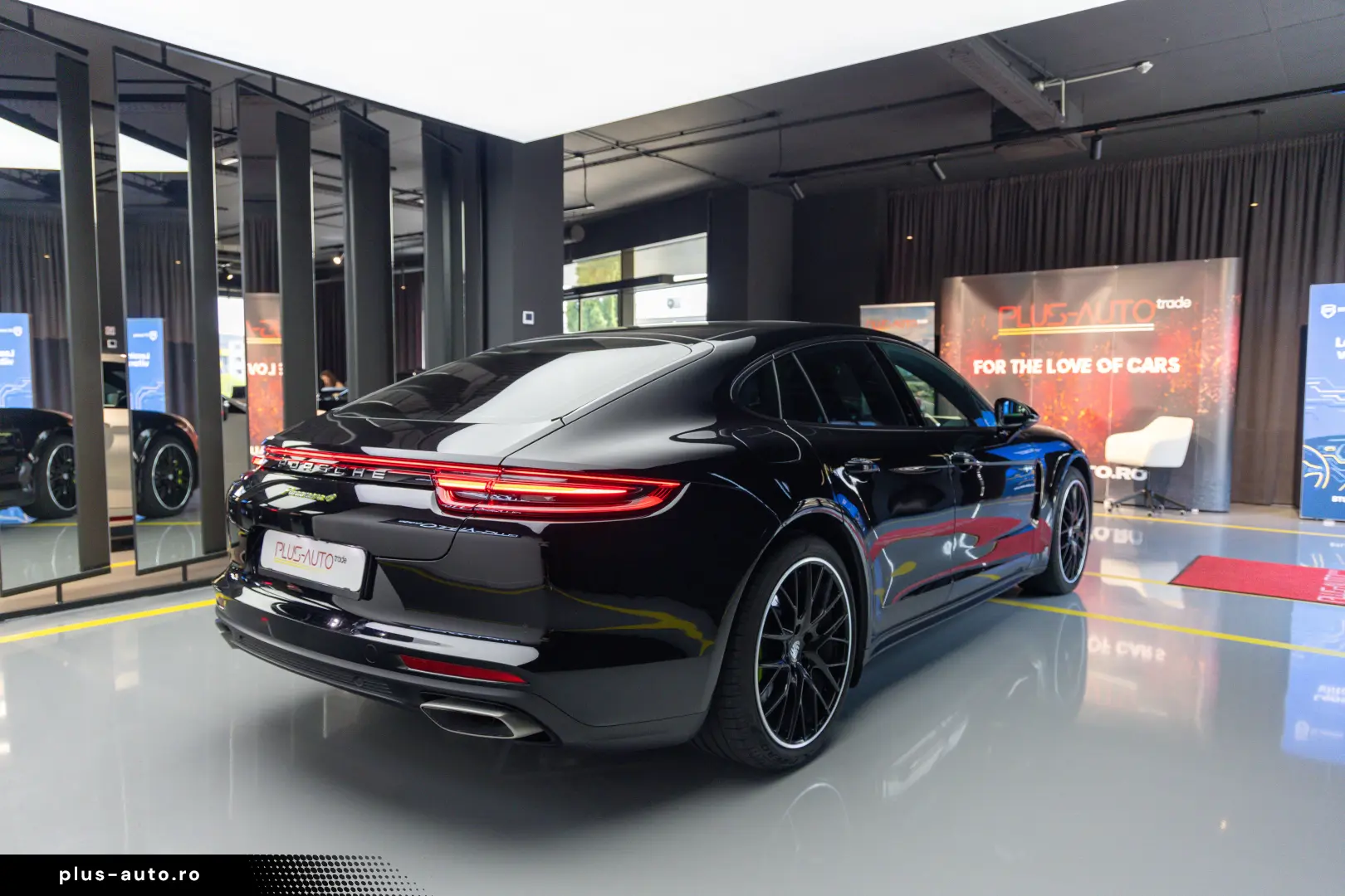 Porsche Panamera 4 E-Hybrid
