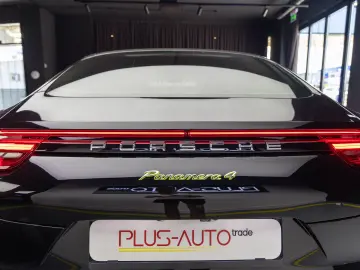 Porsche Panamera 4 E-Hybrid