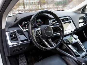 I-PACE 5 USI SUV SWB  EV 90 kWh 400CPAWD Auto  R-Dynamic HSE