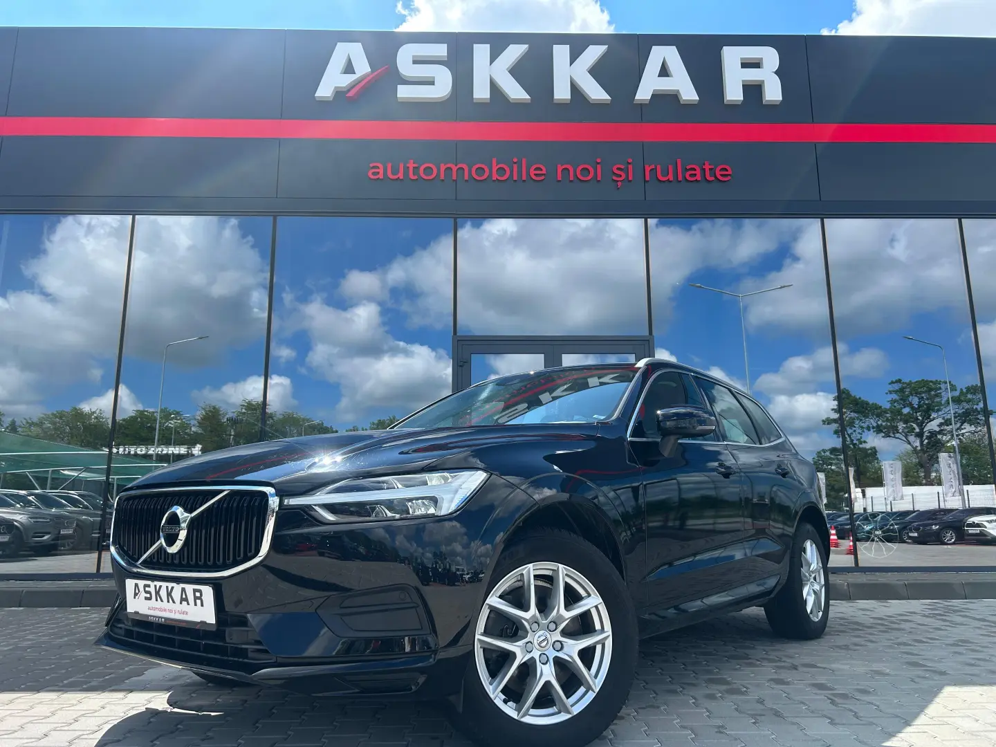Volvo XC 60 B4 MHEV AWD Momentum Pro