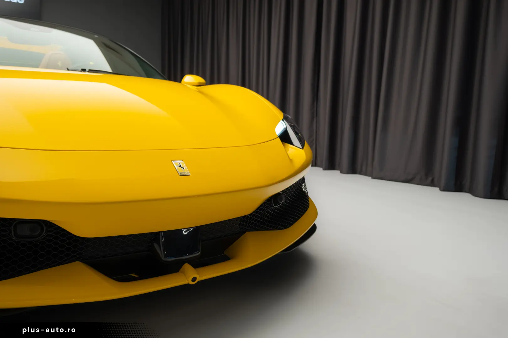 FERARRI 296 GTS ( Spider)