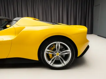 FERARRI 296 GTS ( Spider)