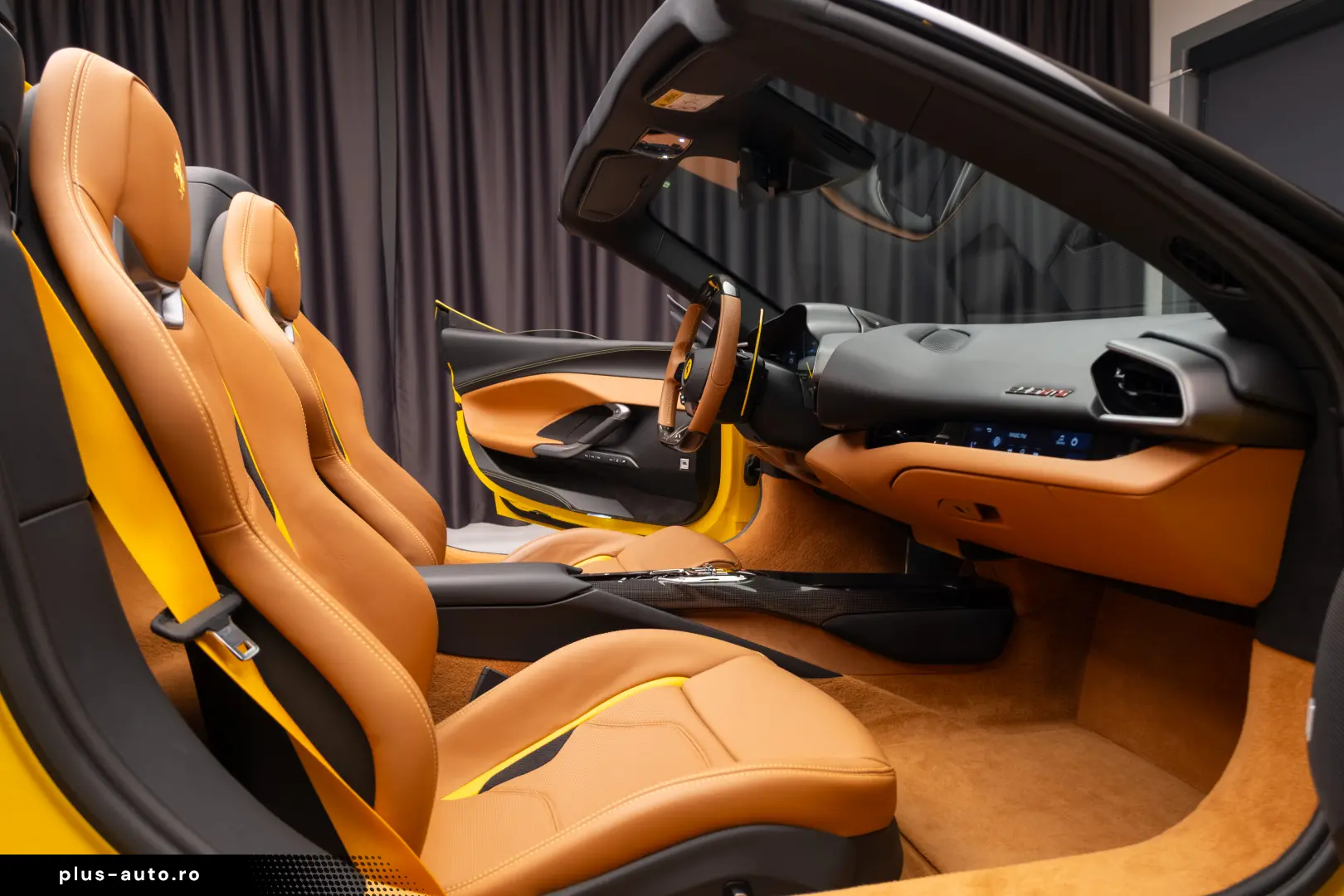 FERARRI 296 GTS ( Spider)