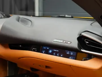 FERARRI 296 GTS ( Spider)