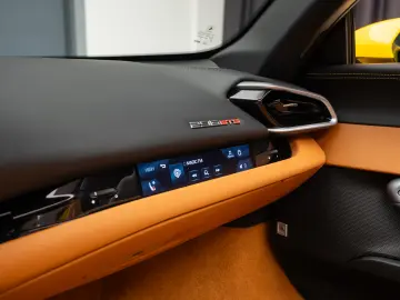 FERARRI 296 GTS ( Spider)