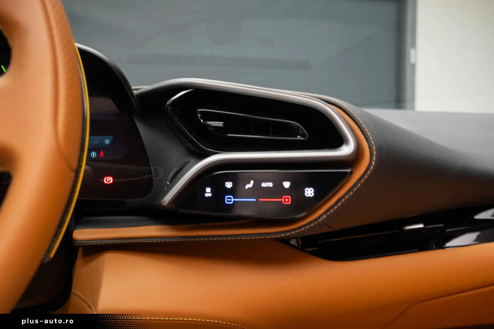 FERARRI 296 GTS ( Spider)