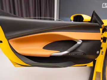 FERARRI 296 GTS ( Spider)