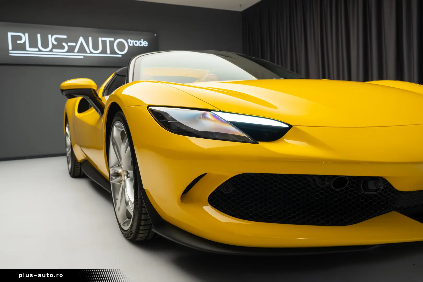 FERARRI 296 GTS ( Spider)