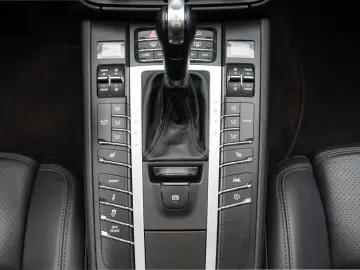 Porsche Macan 2.0L 245 Cp