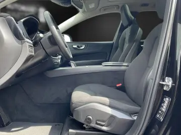 XC60 R Design Expression 19*VollLED*Pano*H&K*Kam