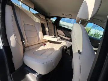 Jaguar F-Pace 20d AWD Aut. Prestige