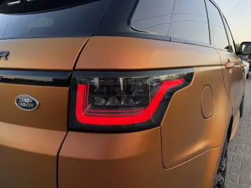 Land Rover Range Rover Sport 2.0 L PHEV HSE Dynamic