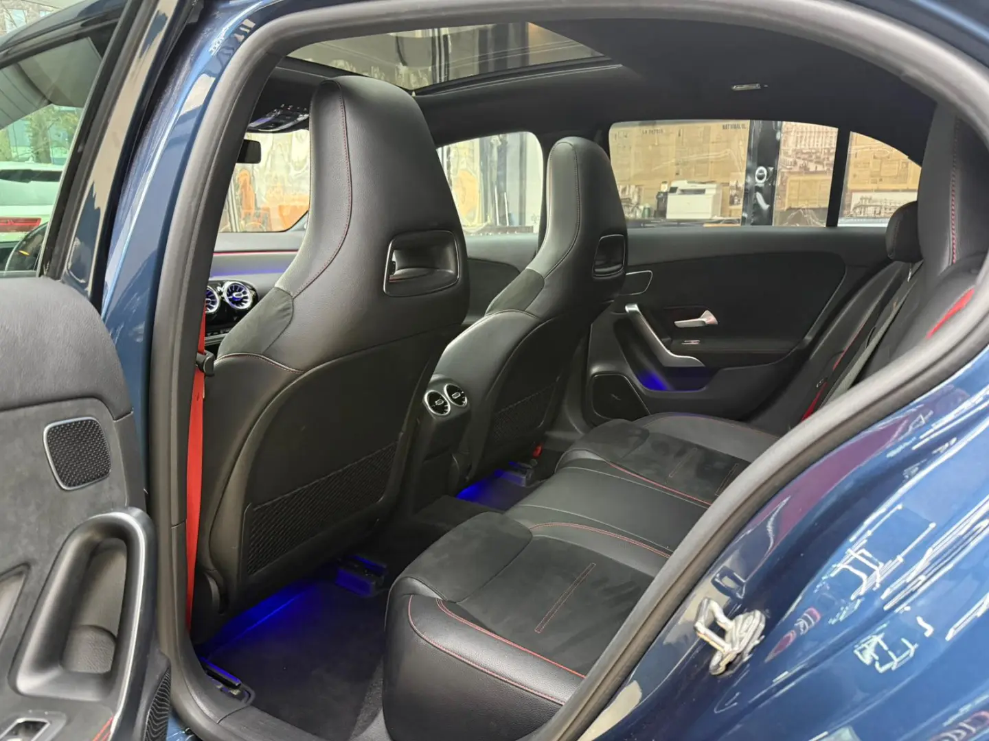 Mercedes-Benz A35 AMG