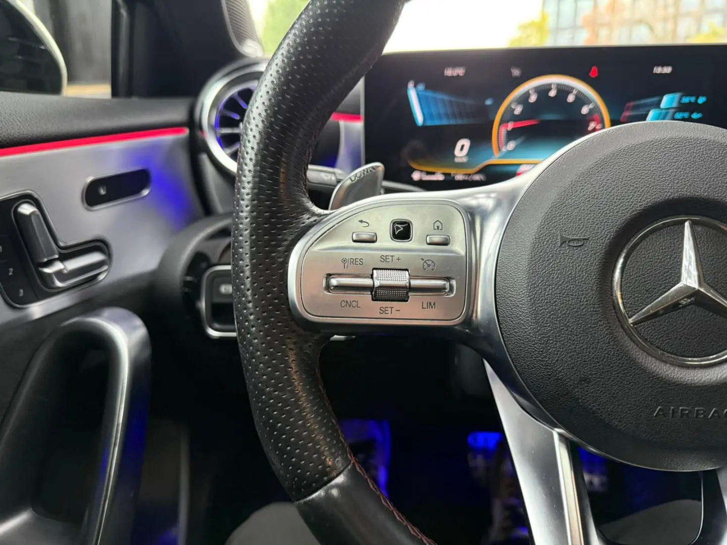 Mercedes-Benz A35 AMG