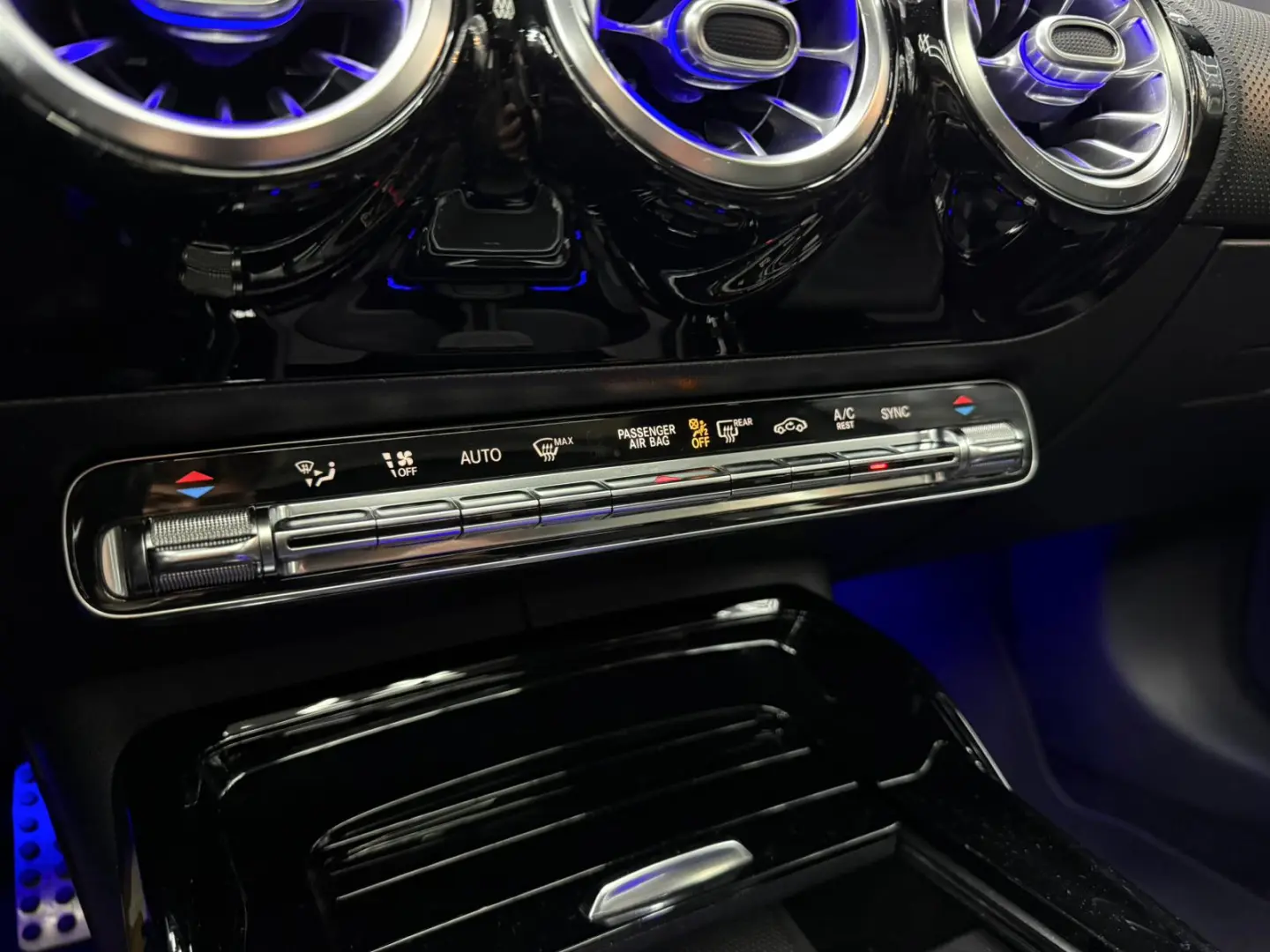 Mercedes-Benz A35 AMG