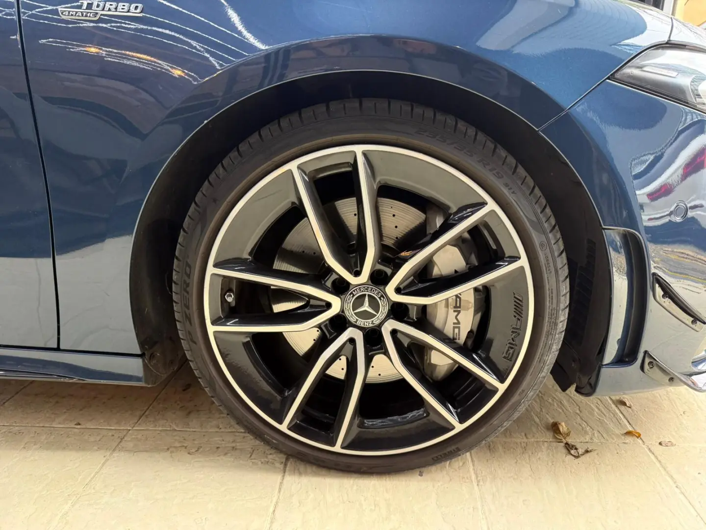 Mercedes-Benz A35 AMG