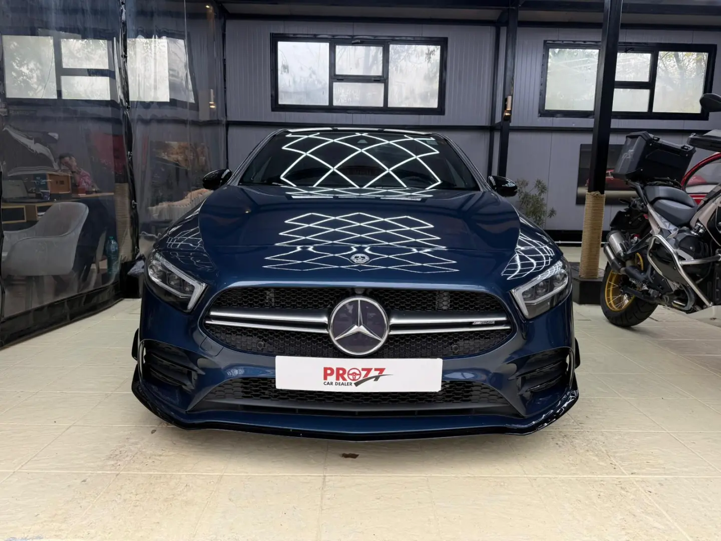 Mercedes-Benz A35 AMG
