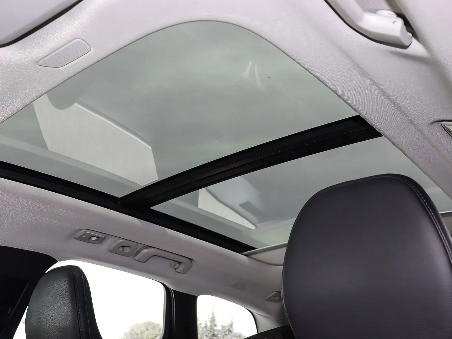 XC60 Core Recharge Plug-In Hybrid AWD T8 Twin En