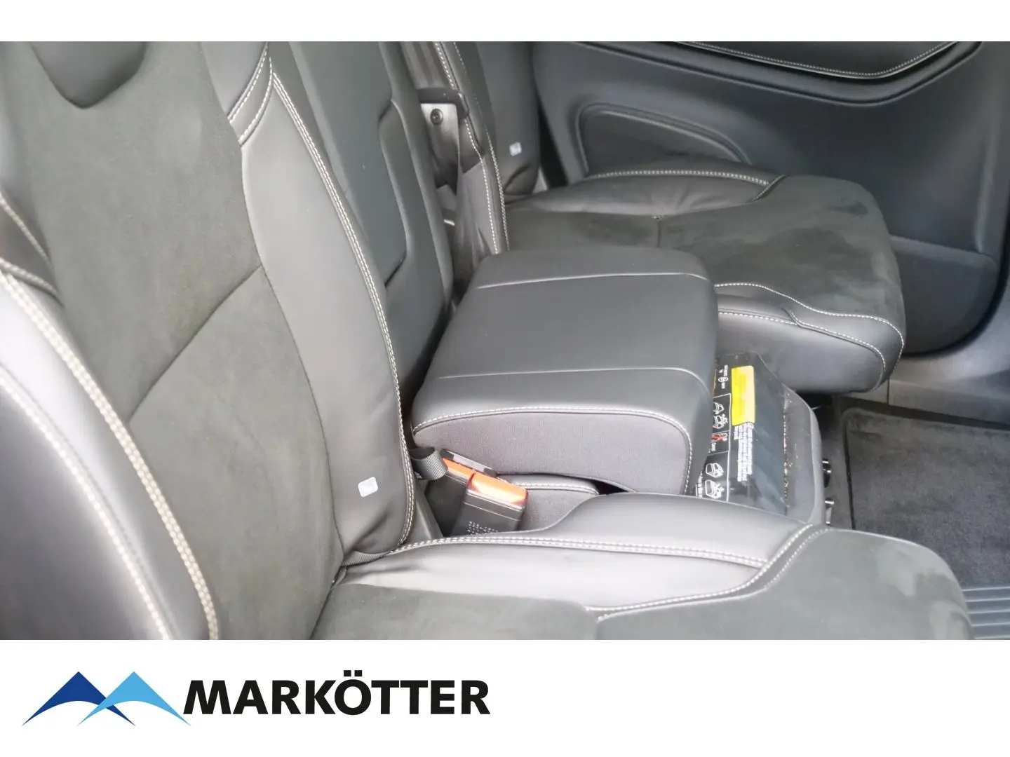 XC90 T8 AWD Recharge R-Design Edition 360/AHK