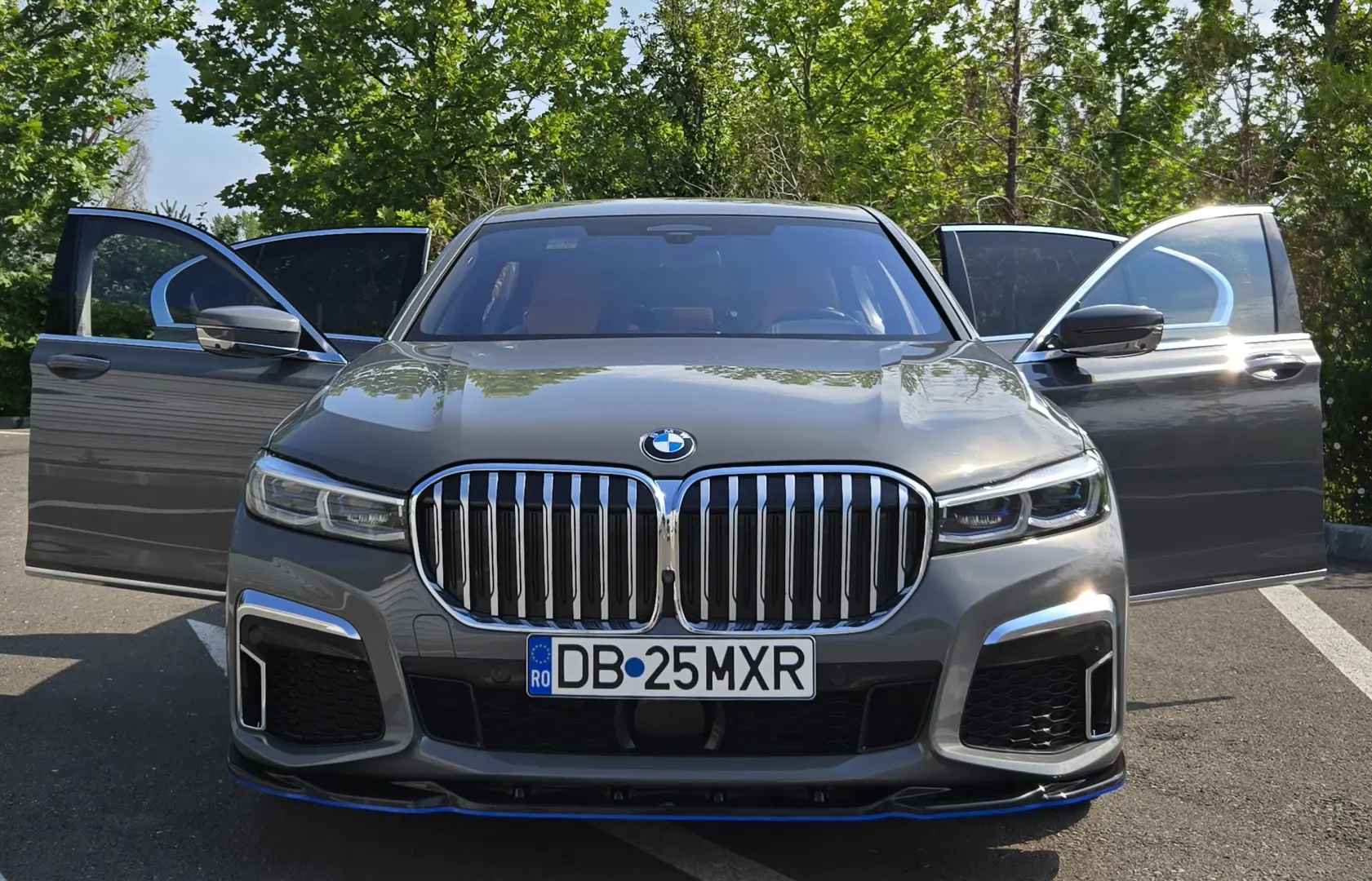 BMW 745