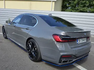 BMW 745