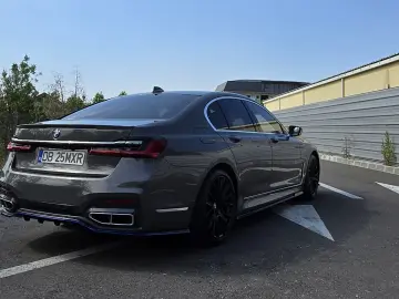 BMW 745