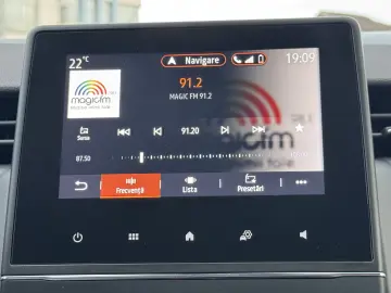 Renault Clio E-TECH Hybrid 140 BUSINESS EDITION