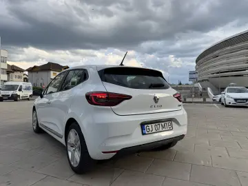 Renault Clio E-TECH Hybrid 140 BUSINESS EDITION