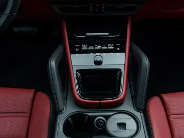 Porsche Cayenne Coupe | MY25 |