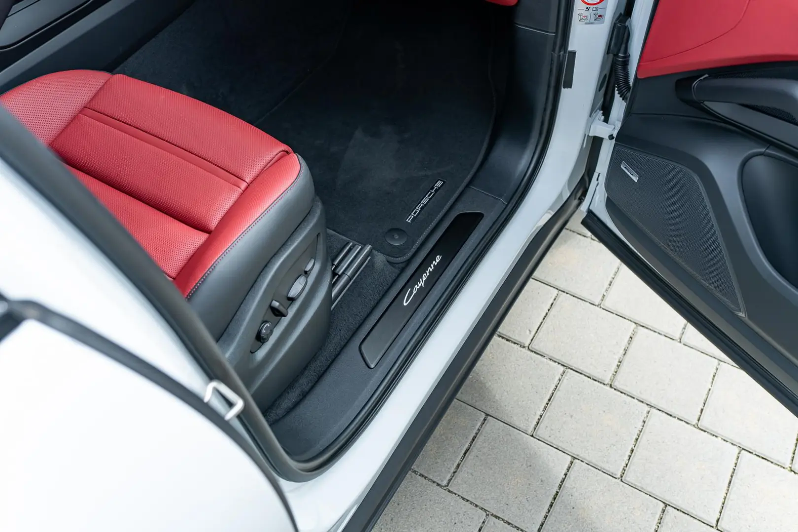 Porsche Cayenne Coupe | MY25 |