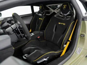 Huracán STO Verde Turbine Matt Lift Sportsitze
