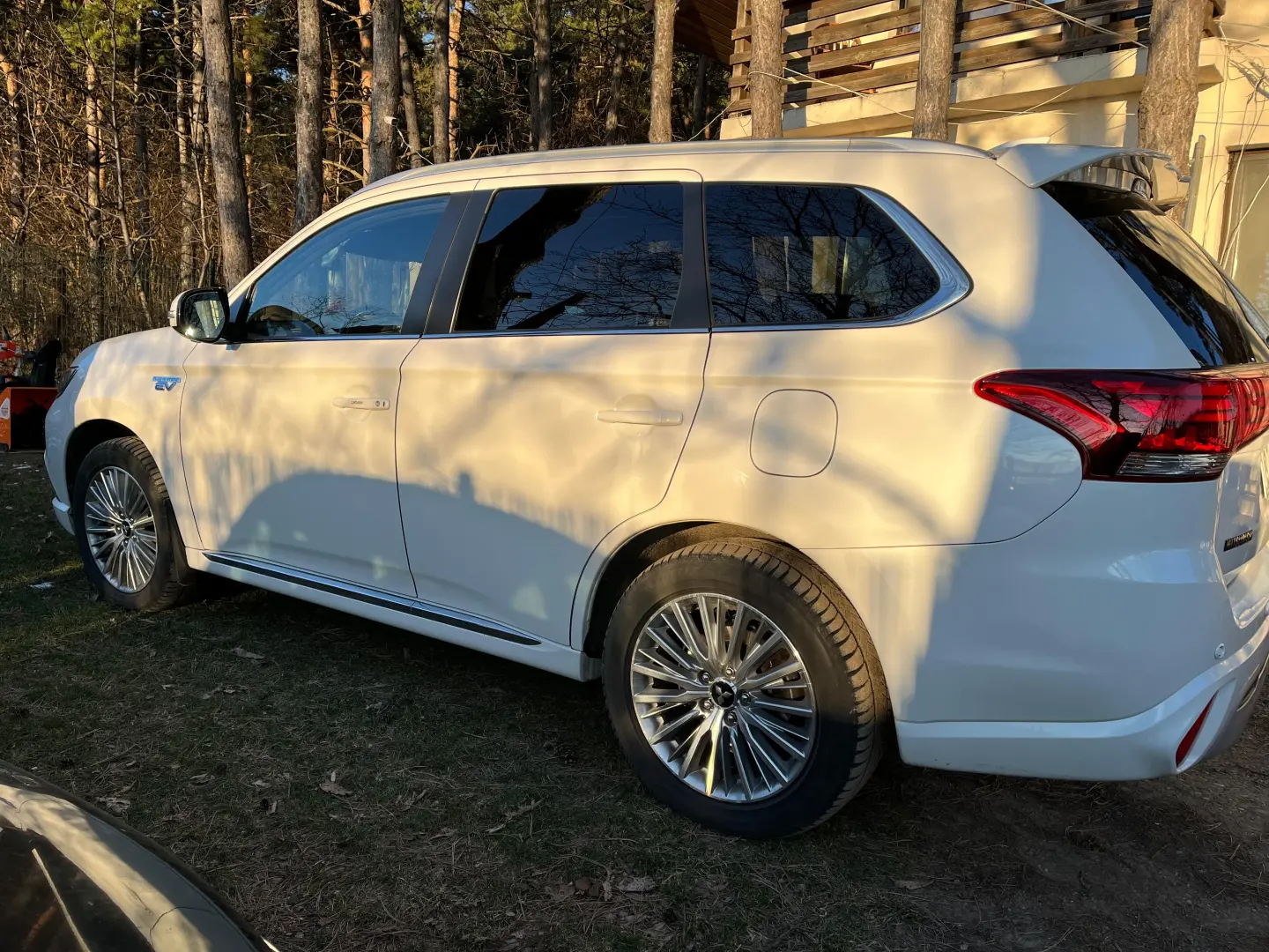 Mitsubishi Plug-in Hybrid Outlander