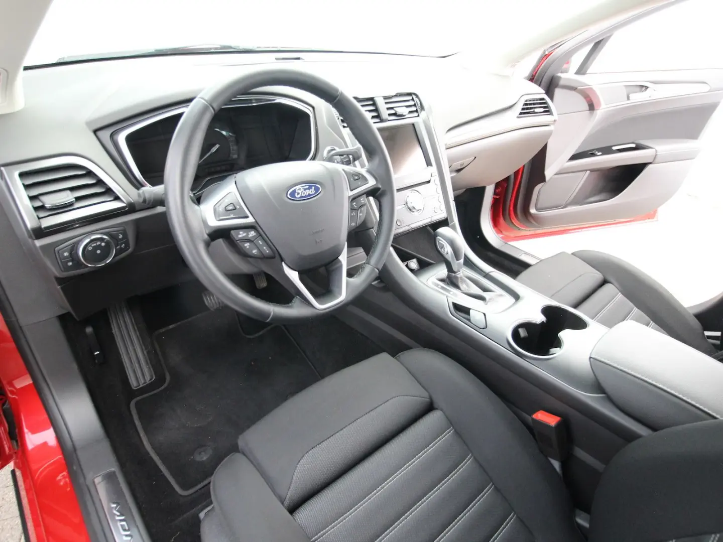 Mondeo 2.0 Hybrid Titanium Business LED+NAVI+ACC