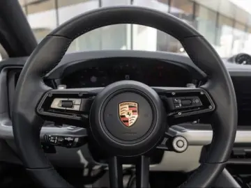Porsche Cayenne E-Hybrid Coupe