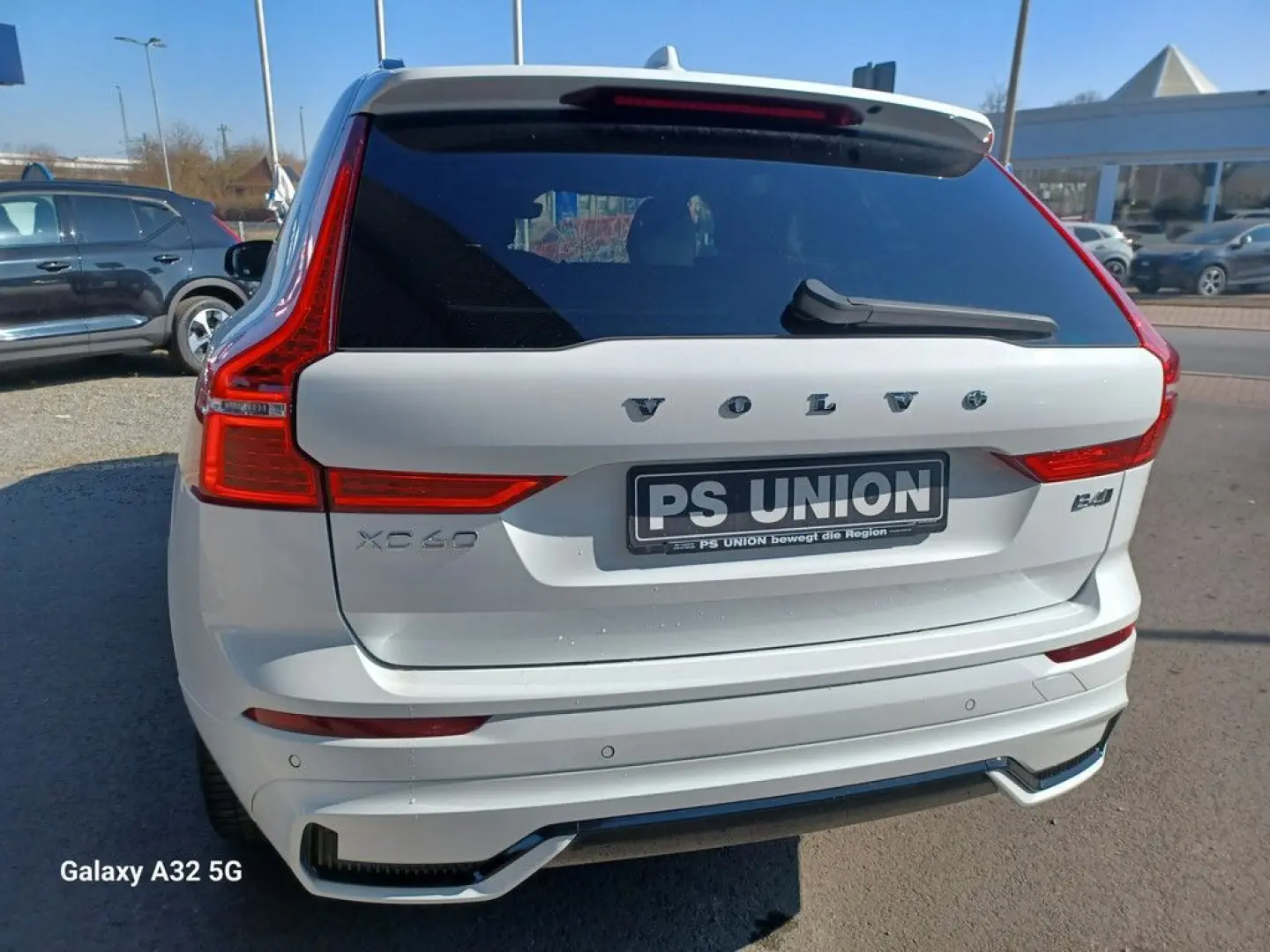 XC60 B4°Plus Dark°AWD°ACC°H/K°19Zoll°AHK