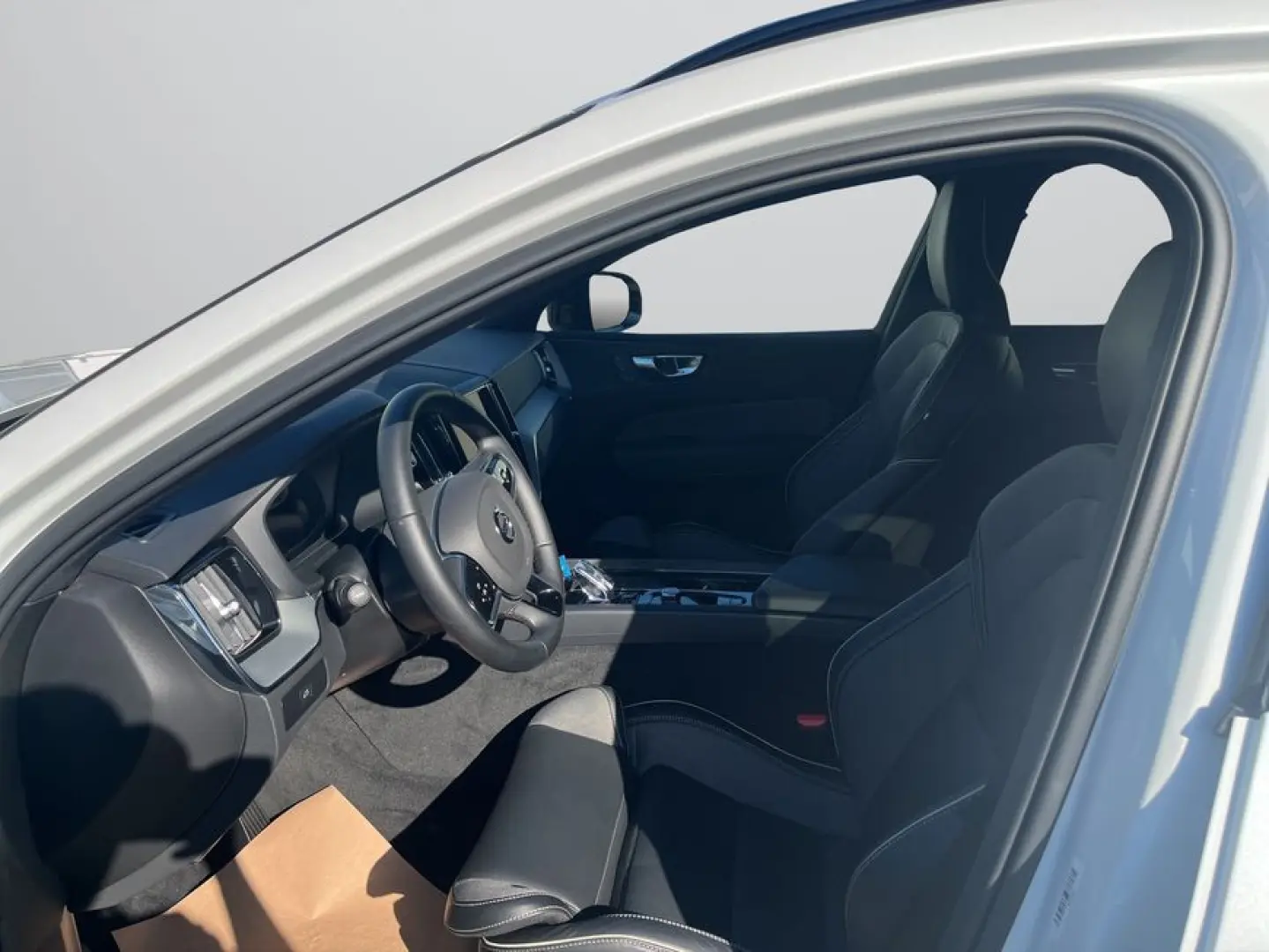 XC60 B4 B Plus Dark Stdhzg * Winterpaket