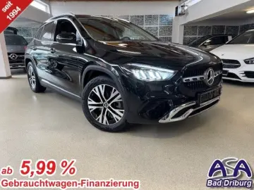 GLA 200 Pano Totwinklel AHK DISTRONIC-Vorrüstung