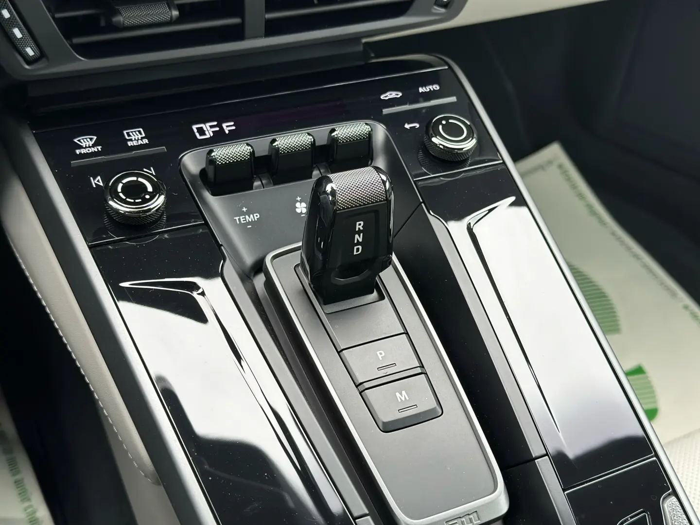 Porsche 911 Carrera Cabriolet PDK